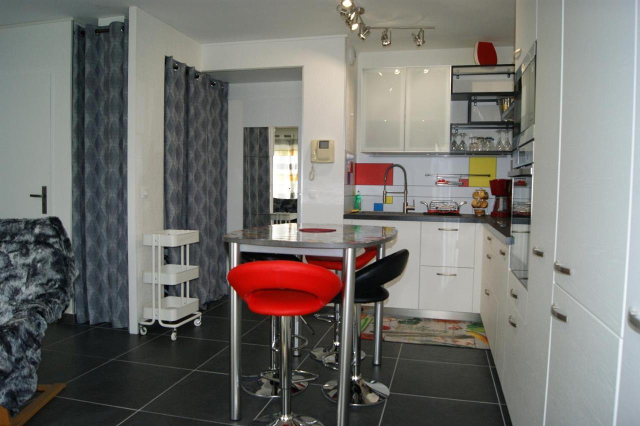 Victoria-T2-41M2-Balcon, Wifi, Linge, Produits, Menage Inclus Apartment Reims Exterior photo