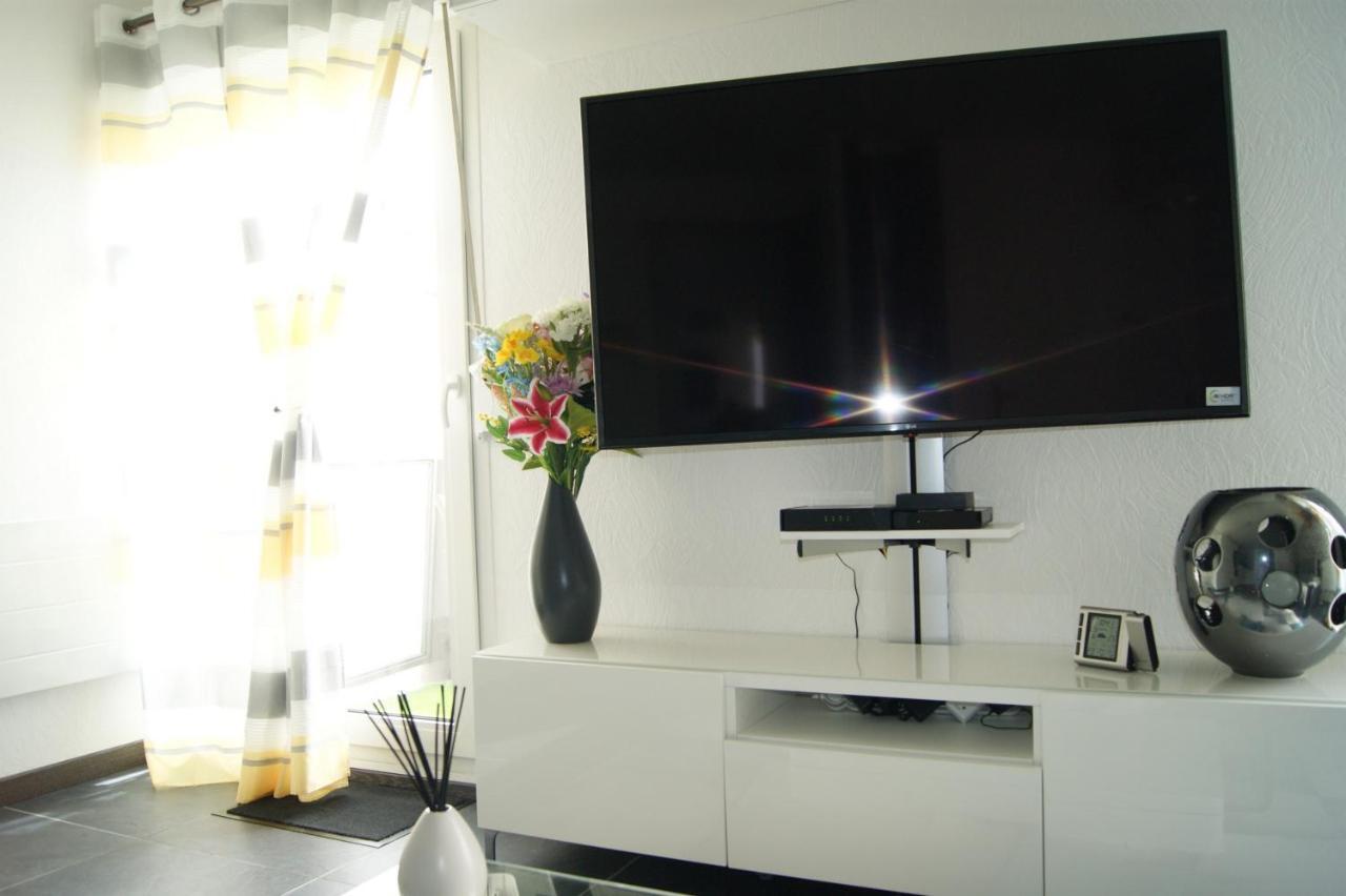 Victoria-T2-41M2-Balcon, Wifi, Linge, Produits, Menage Inclus Apartment Reims Exterior photo