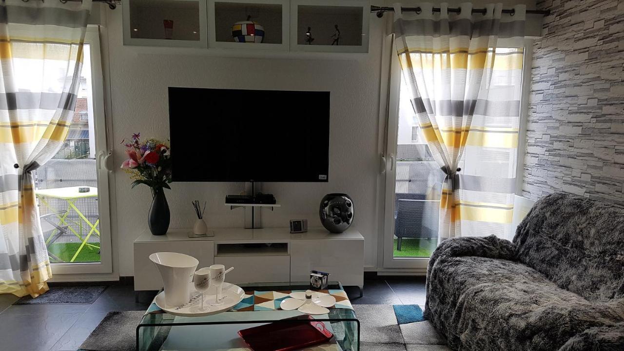Victoria-T2-41M2-Balcon, Wifi, Linge, Produits, Menage Inclus Apartment Reims Exterior photo